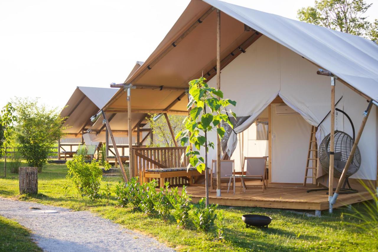 Glamping Kolpa Resort Gradac エクステリア 写真