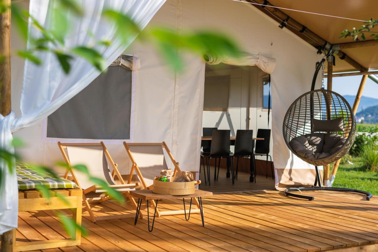 Glamping Kolpa Resort Gradac エクステリア 写真