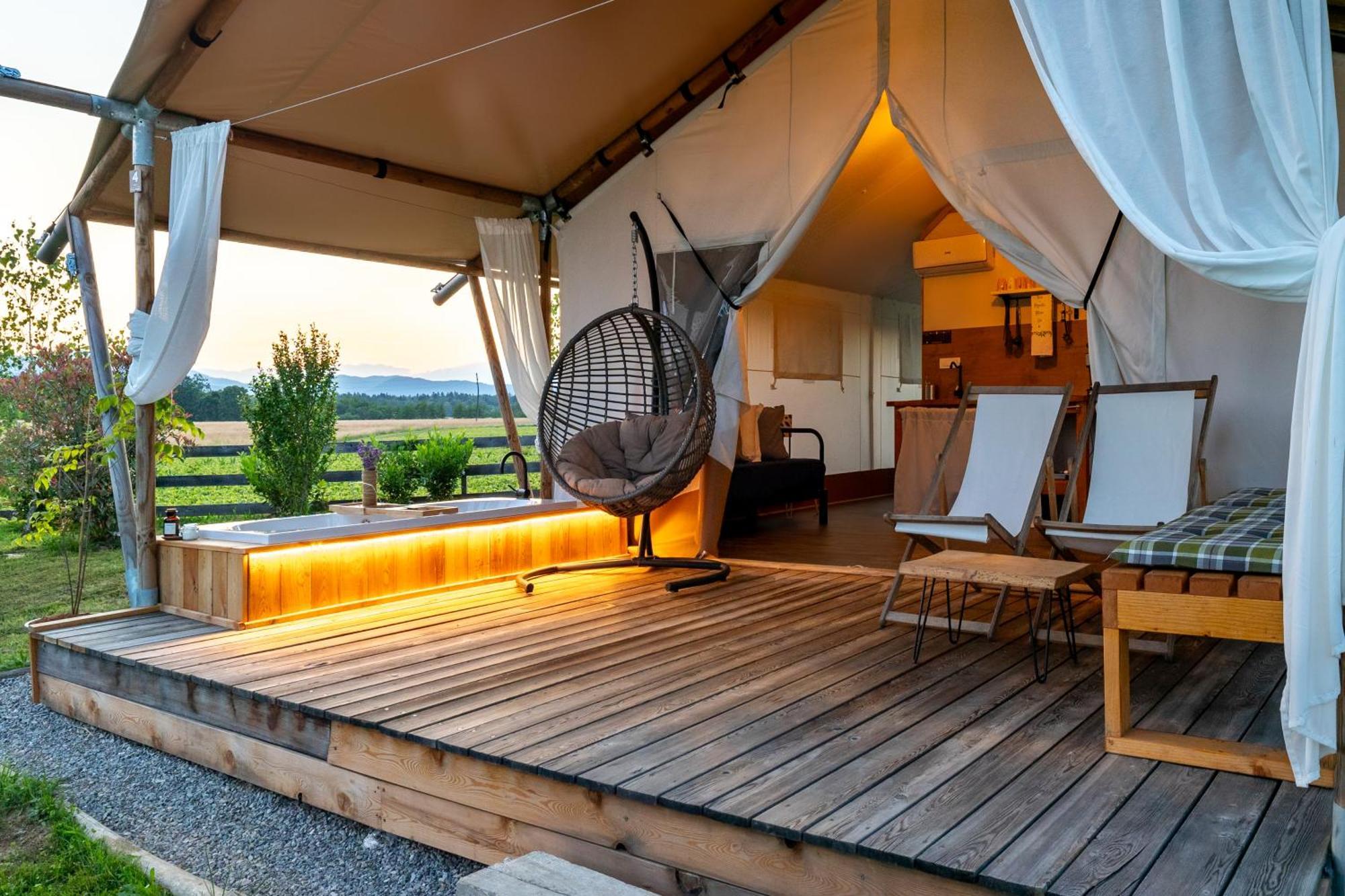 Glamping Kolpa Resort Gradac エクステリア 写真