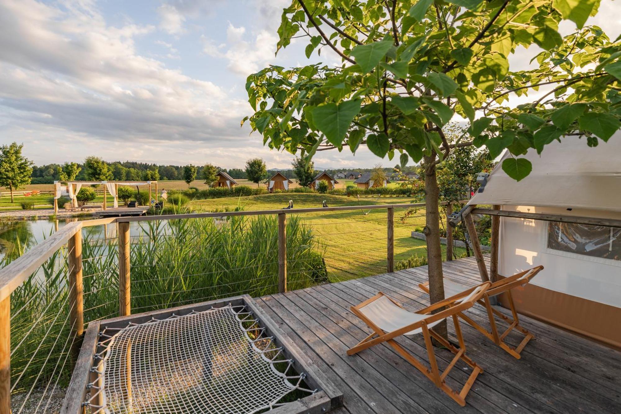 Glamping Kolpa Resort Gradac エクステリア 写真