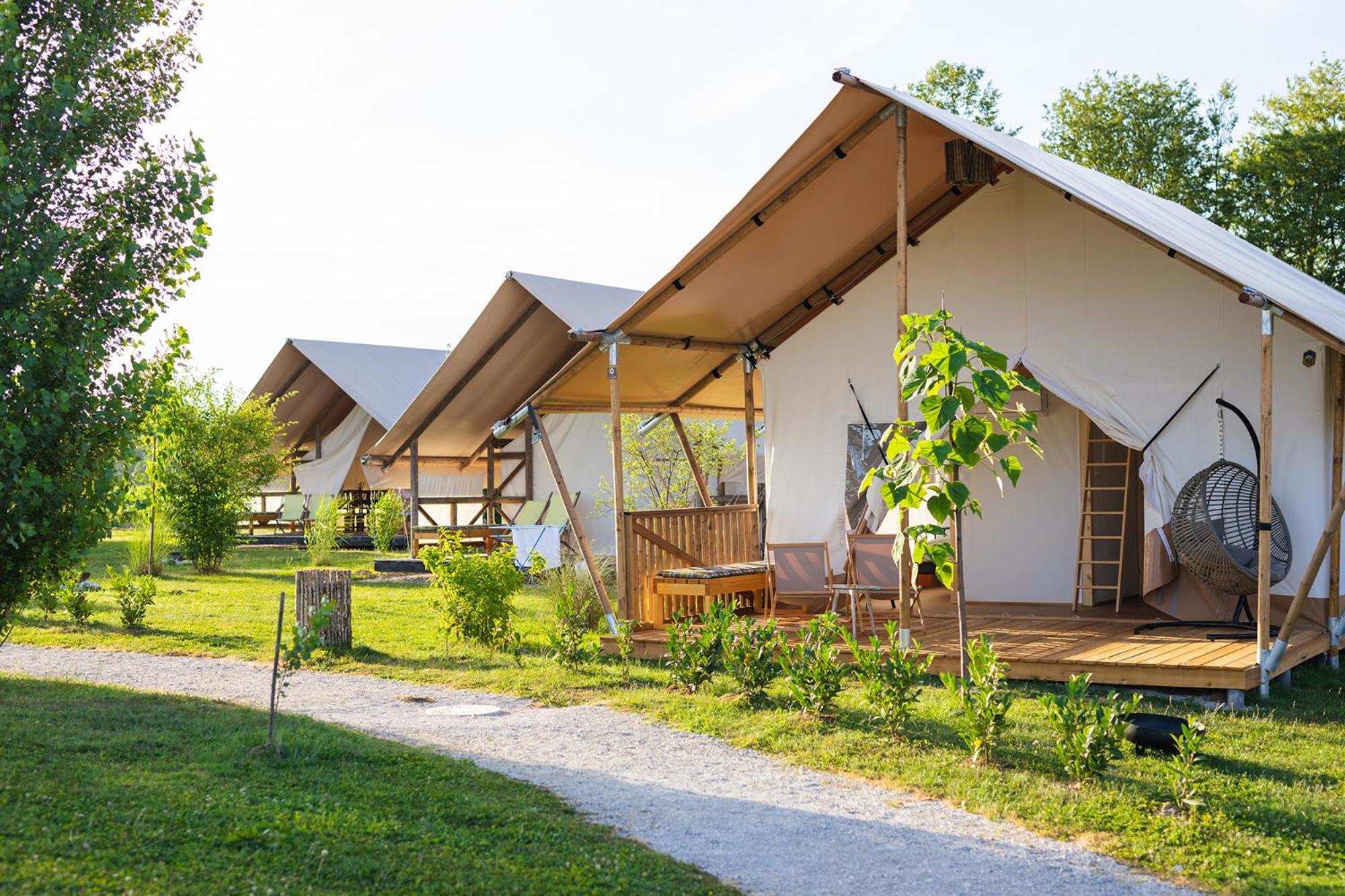 Glamping Kolpa Resort Gradac エクステリア 写真